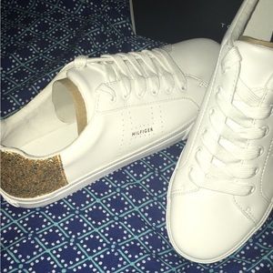 White and gold women size 9.5 Tommy Hilfiger